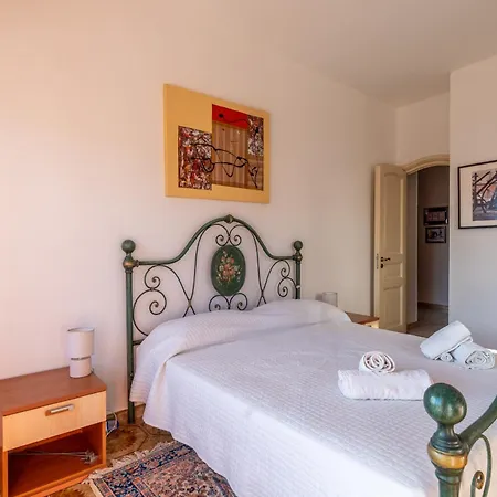 아파트 Graziosa Residenza In Collina